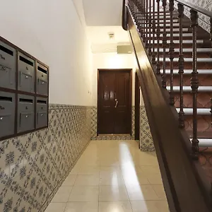  Appartement Typical Mouraria By Homing